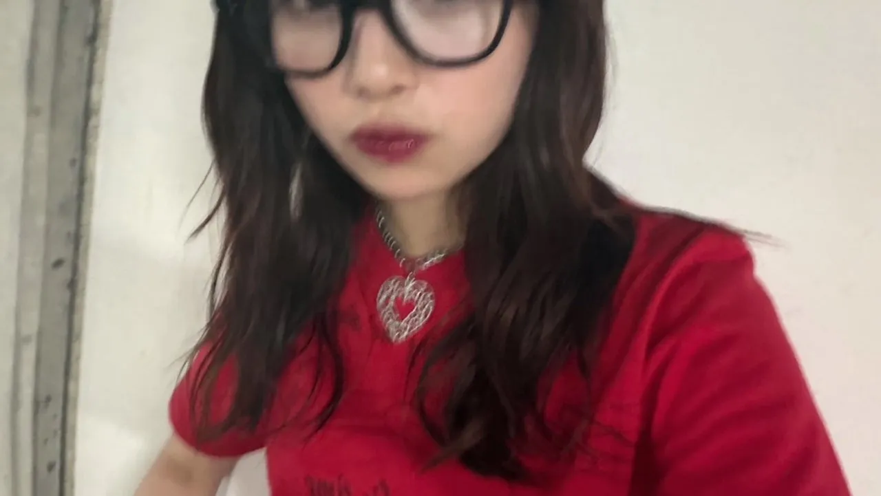 念念　伊勢鈴蘭