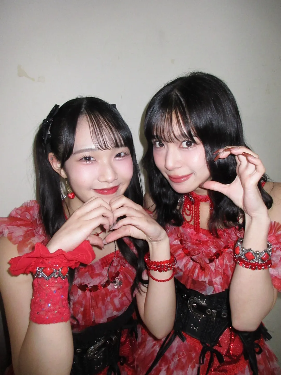 2392 りさ 井上玲音