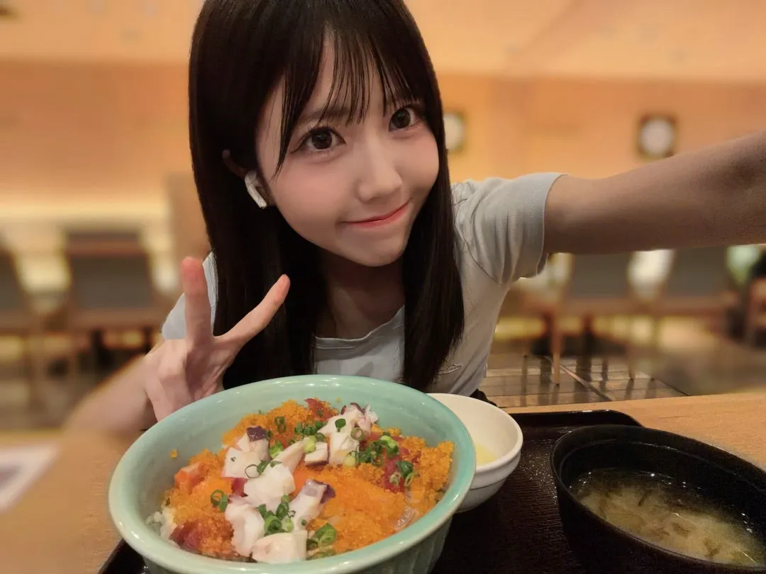 北海道の海鮮丼⸜❤︎⸝窪田七海